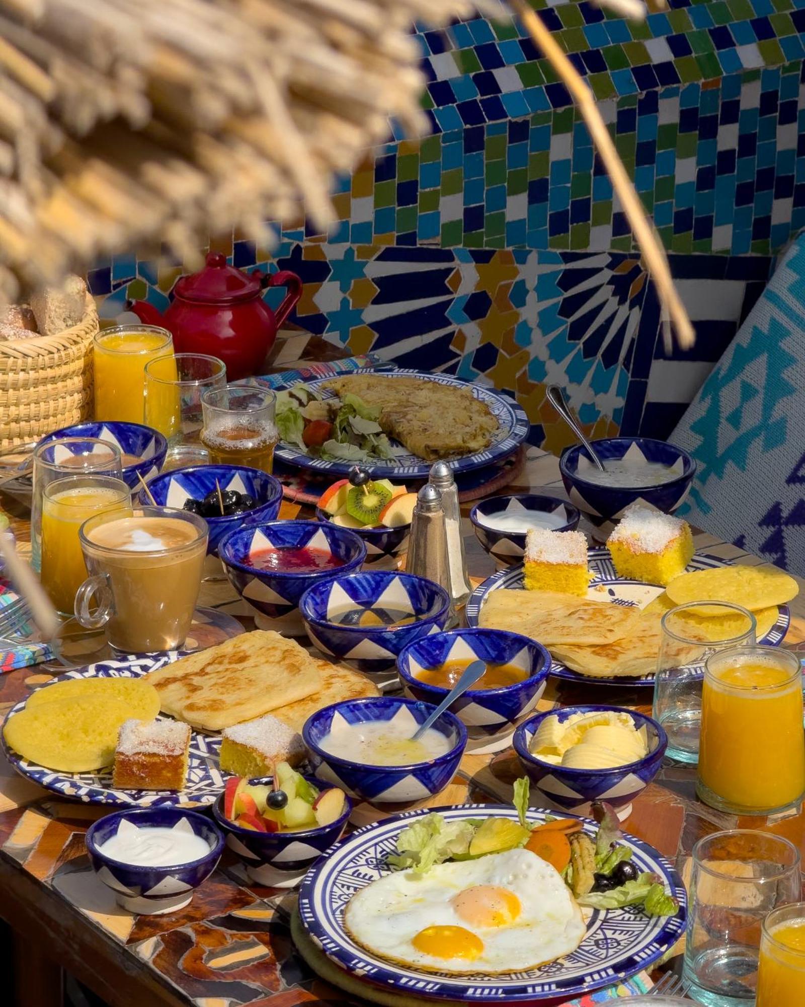 Отель Salut Maroc! Эс-Сувейра Экстерьер фото